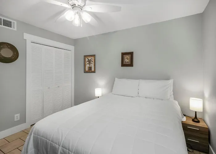 Sea Breeze 203 By Collection * Gulf Shores