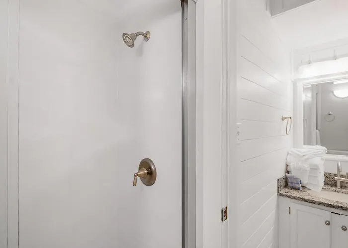 Sea Breeze 203 By Collection Apartment