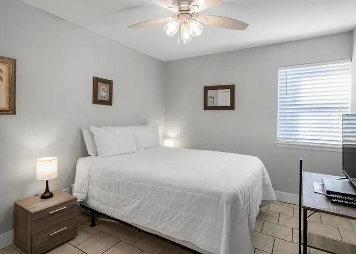 Apartment Sea Breeze 203 By Collection