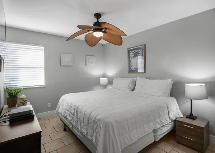 Sea Breeze 203 By Collection Apartment